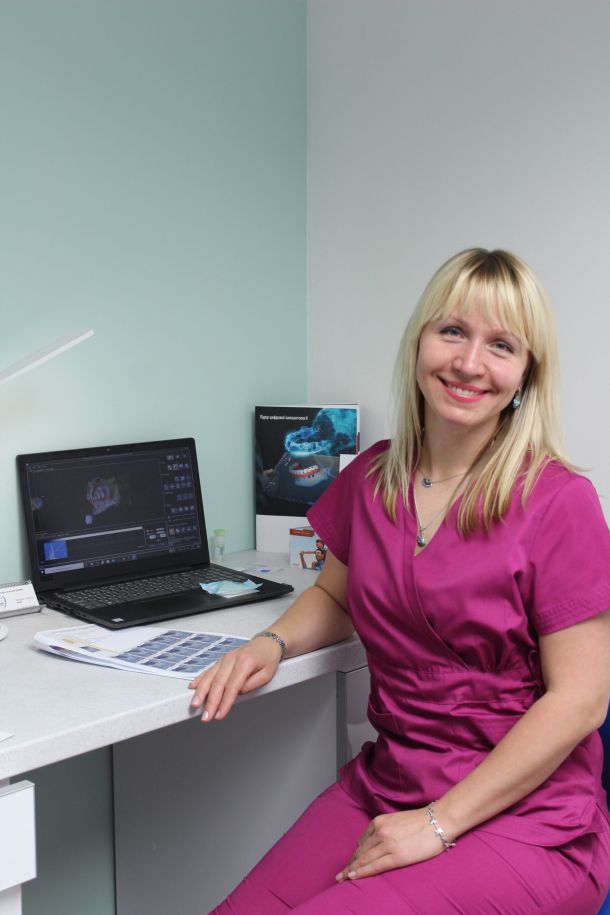 Olena Mokan chief dentist MokanDent